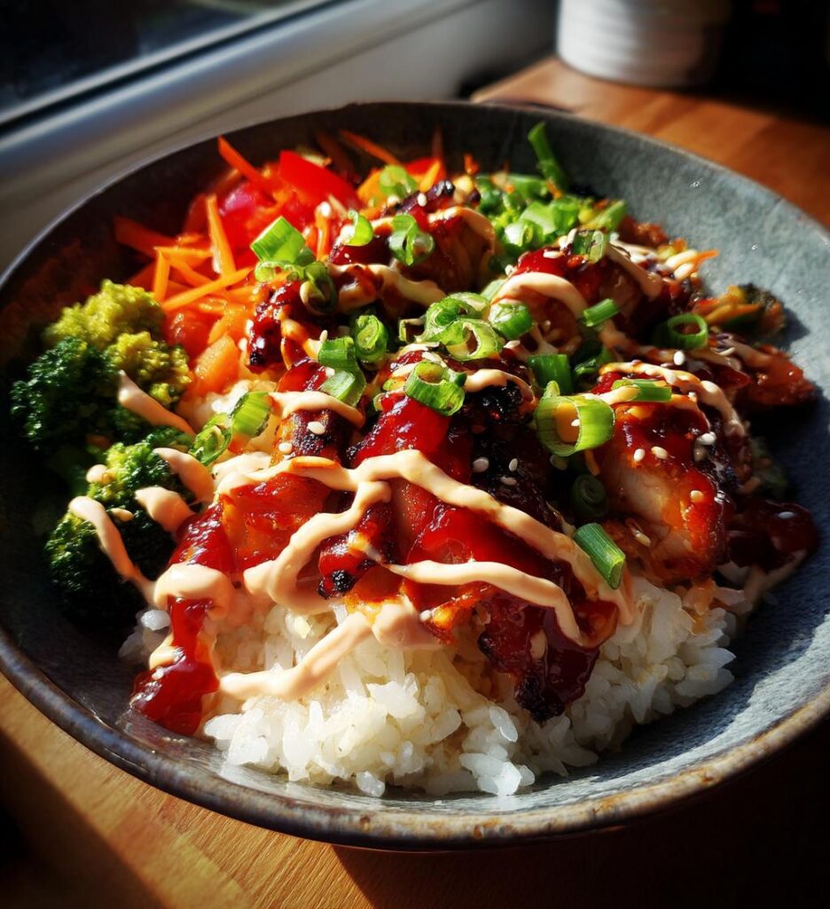 chicken bulgogi bowls with gochujang spicy mayo