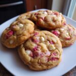 strawberry white chocolate chip cheesecake cookies